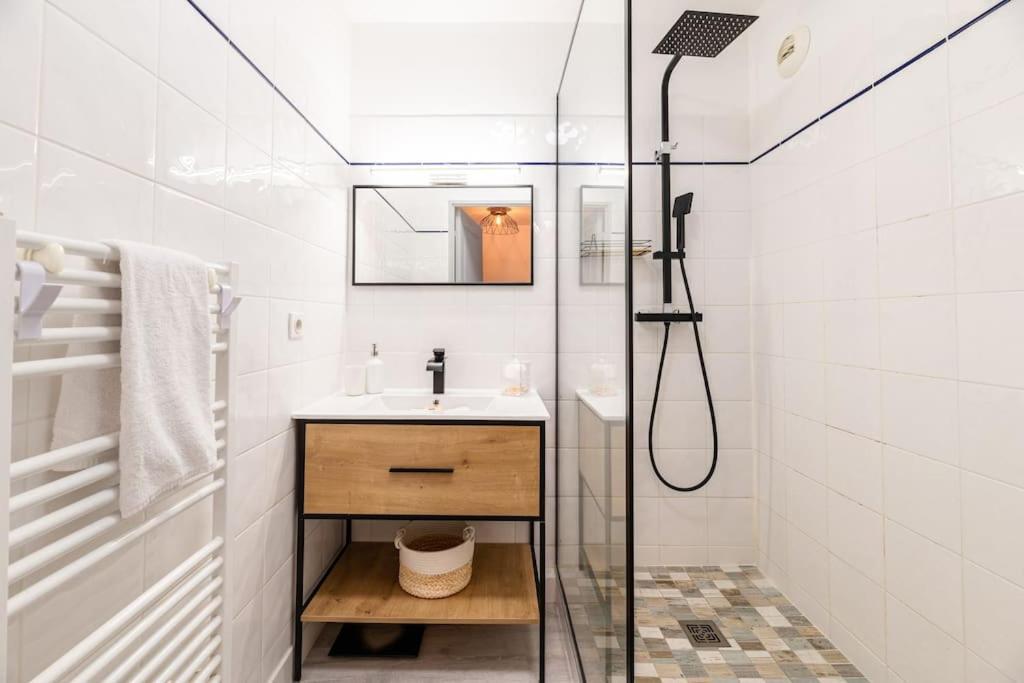 Appartement Cosy Au Centre Ville De Menton Exterior photo